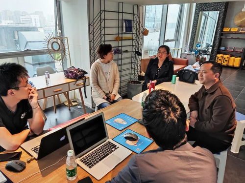 熱烈祝賀中巖科技與四川交通職業技術學院簽訂產學研合作框架協議，助力軟件外包服務創新發展